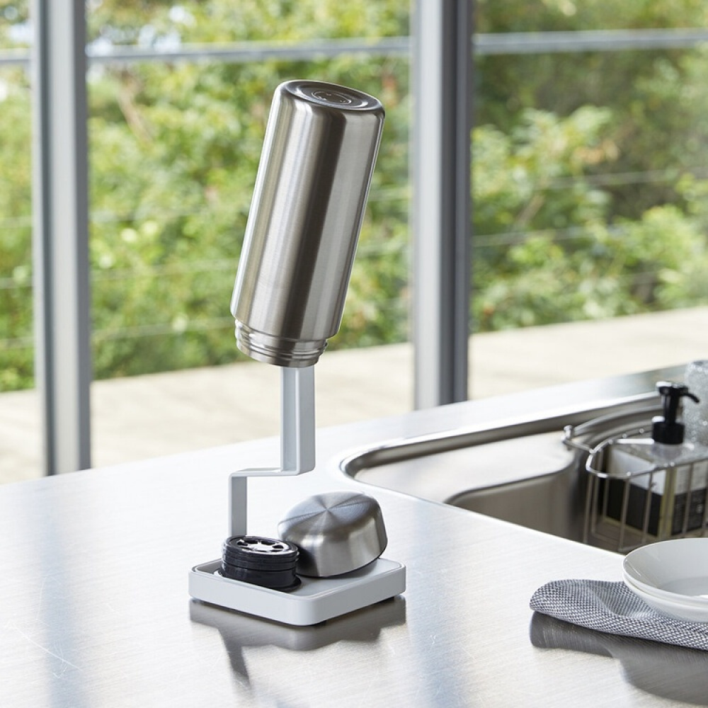 Torkställning för flaskor i metall, BOTTLE DRYING STAND, Yamazaki i gruppen Förvaring / Köksförvaring / Diskställ och diskbänk hos SmartaSaker.se (42986)