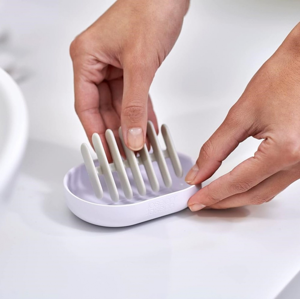 Tvålkopp, DUO QUICK-DRAIN, 11.5 x 8 x H 2,5 cm, Joseph Joseph, Vit i gruppen Förvaring / Badrumsförvaring hos SmartaSaker.se (43070)
