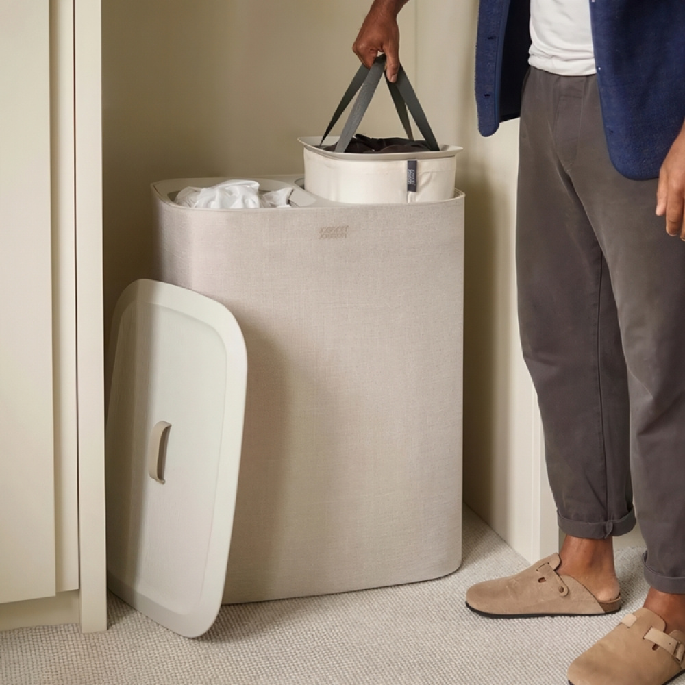 Tvättkorg 2-delad, Uttagbara säckar, 90 L, JOSEPH JOSEPH DUO TOTA, 56 x 39,5 x H 71 cm i gruppen Förvaring / Tvätt och tork / Tvättkorgar hos SmartaSaker.se (43087)