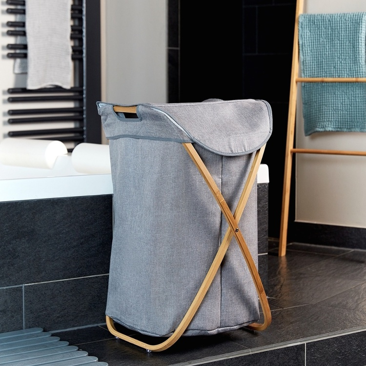 Tvättkorg med bambu ställning, BAHRI, 46 x 30 X H 68 cm, Grå i gruppen Förvaring / Tvätt och tork / Tvättkorgar hos SmartaSaker.se (43095)