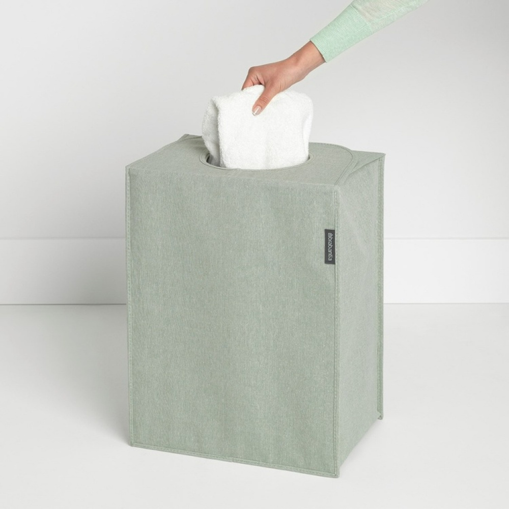 Tvättkorg med bärhandtag, 55 L, BRABANTIA RECTANGULAR, 29,5 x 40,5 x H 54 cm i gruppen Förvaring / Tvätt och tork / Tvättkorgar hos SmartaSaker.se (43096)