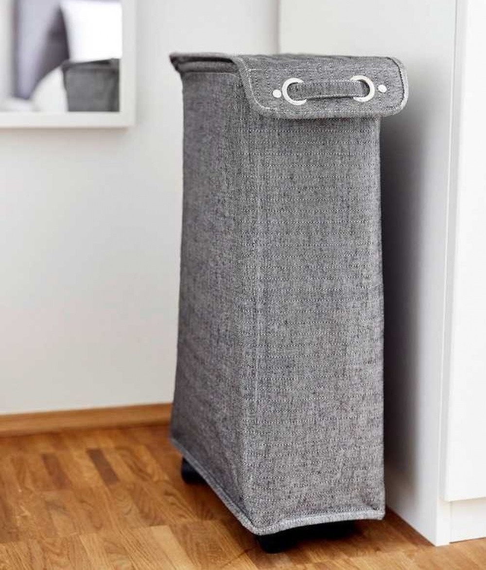 Tvättkorg på hjul, Extra Smal, CORNO PRIME, 18,5 x 40 x H 60 cm, Svart / Vit i gruppen Förvaring / Tvätt och tork / Tvättkorgar hos SmartaSaker.se (43101)