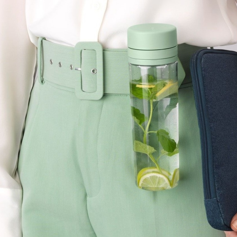 Vattenflaska med sil, 0.5L, MAKE & TAKE WATER BOTTLE, Ø 7 x H 23 cm i gruppen Förvaring / Köksförvaring / Matlådor / Matlådor i plast hos SmartaSaker.se (43200)