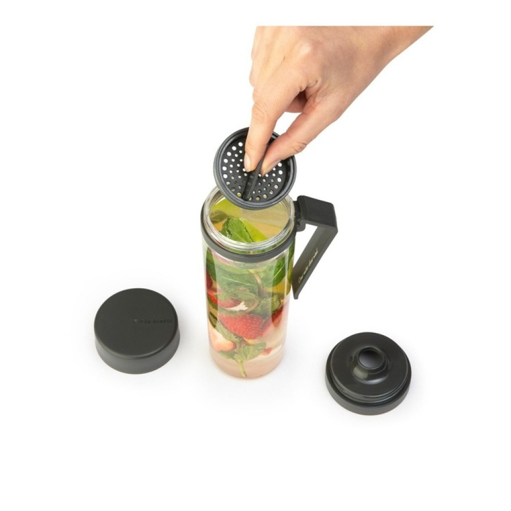 Vattenflaska med sil, 0.5L, MAKE & TAKE WATER BOTTLE, Ø 7 x H 23 cm i gruppen Förvaring / Köksförvaring / Matlådor / Matlådor i plast hos SmartaSaker.se (43200)