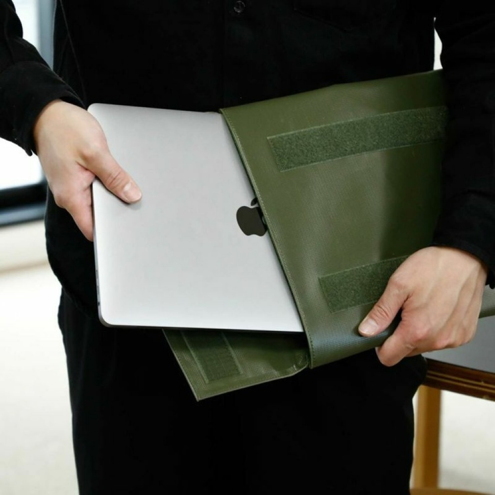 Vattentåligt fodral för Laptop / iPad, PENCO CARRY TITE CASE, 33 x 27 cm i gruppen Förvaring / Förvaring på resa hos SmartaSaker.se (43206)