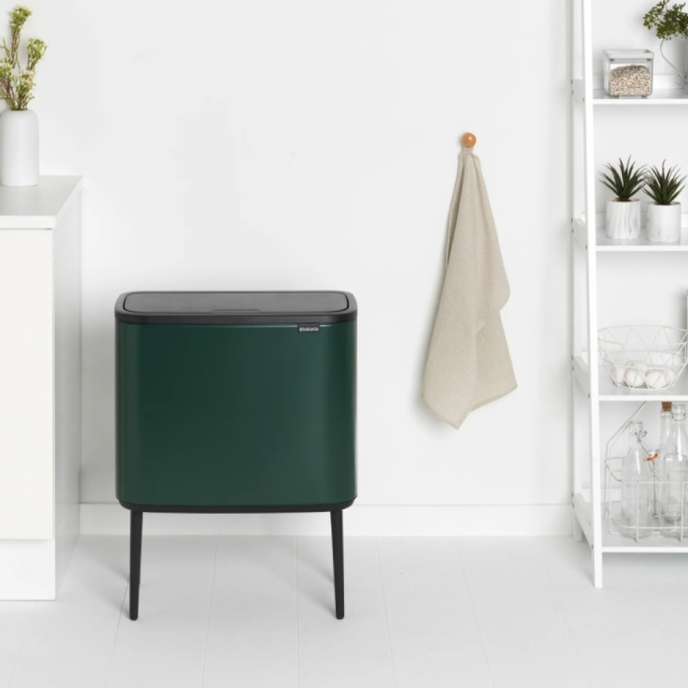 Återvinningsstation på ben, 2 insatser, BRABANTIA BO TOUCH 23 + 11 L, Pine Green i gruppen Förvaring / Städförvaring och sopsortering / Sopsortering hos SmartaSaker.se (43254)