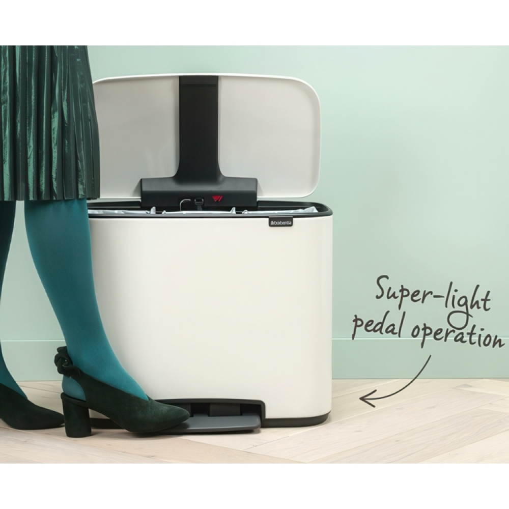 Återvinningsstation, 2 insatser, BRABANTIA BO PEDAL BIN, 23 + 11 L i gruppen Förvaring / Städförvaring och sopsortering / Sopsortering hos SmartaSaker.se (43257)