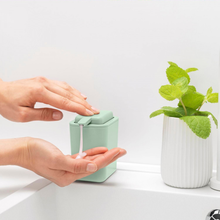 Tvålpump / Diskmedelsdispenser, 200 ml, KITCHEN SOAP DISPENSER, Brabantia, Ljusgrön i gruppen Förvaring / Badrumsförvaring hos SmartaSaker.se (43270)